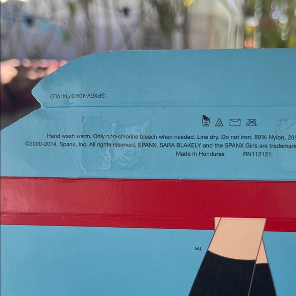 SPANX Higher Power Shapewear in Black and Nude size-c - Picture 4 of 7